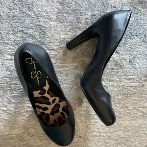 Black closed toe pumps - Jessica Simpson - like new (worn once)